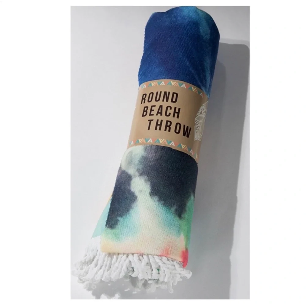 Ruggine tie-dye round beach towel / throw/ blanket with Fringes. Soft. Vibrant. - Picture 3 of 3